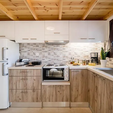 Kyma Luxury Apartment Anevato